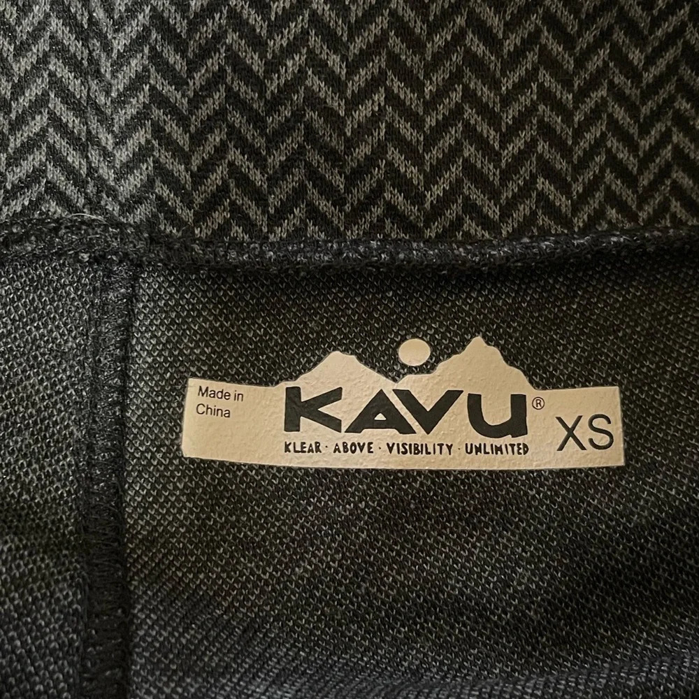 Women’s Kavu black and gray chevron print leggings XS - Picture 3 of 5